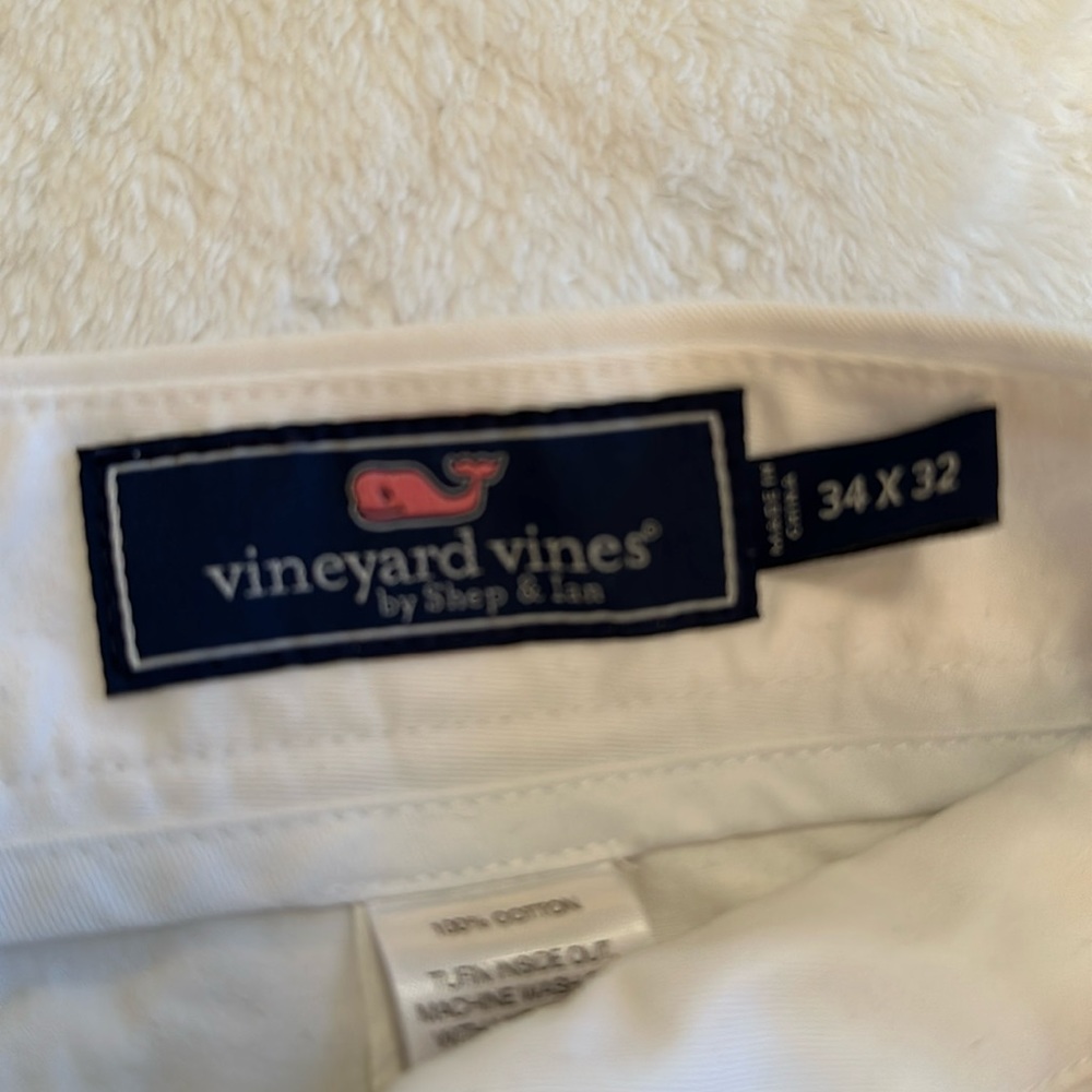 Mens 34x32 Vineyard Vines White Pants Never Worn